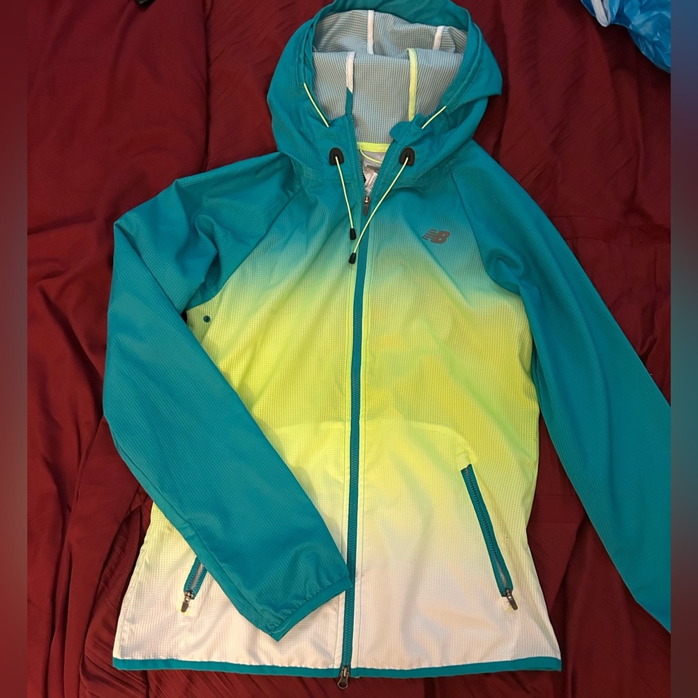 Women’s new balance windbreaker